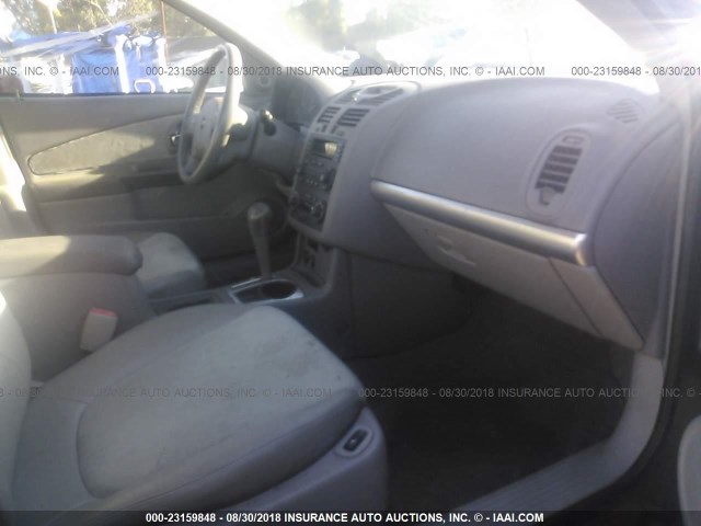 1G1ZU54834F105278 - 2004 CHEVROLET MALIBU LT GRAY photo 5