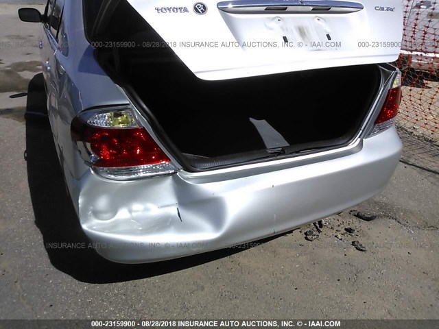 4T1BE32KX5U423643 - 2005 TOYOTA CAMRY LE/XLE/SE 银色 照片 6