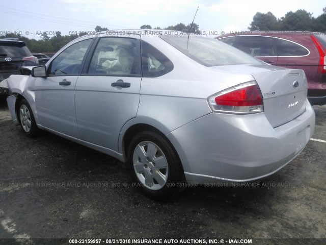 1FAHP34N08W245658 - 2008 FORD FOCUS S/SE GRAY photo 3