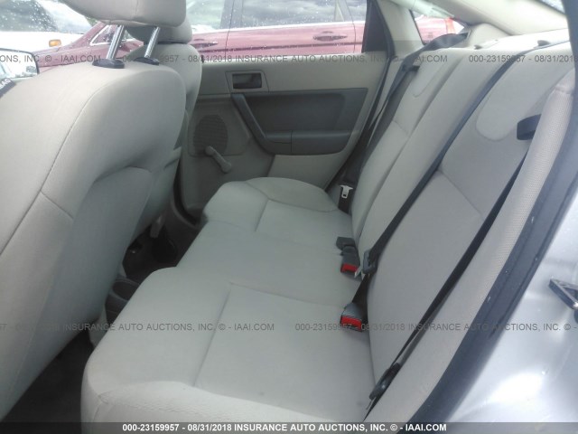 1FAHP34N08W245658 - 2008 FORD FOCUS S/SE GRAY photo 8