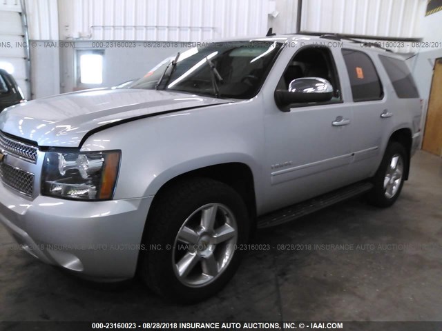 1GNSKCE06DR373176 - 2013 CHEVROLET TAHOE K1500 LTZ SILVER photo 2