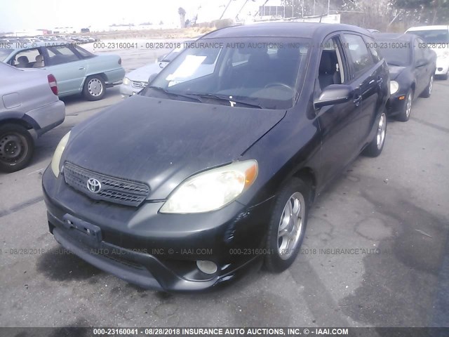 2T1KR32E35C328504 - 2005 TOYOTA COROLLA MATRIX XR BLACK photo 2