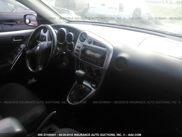 2T1KR32E35C328504 - 2005 TOYOTA COROLLA MATRIX XR BLACK photo 5