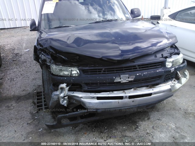 2GCEC19T2Y1226881 - 2000 CHEVROLET SILVERADO C1500 BLACK photo 6