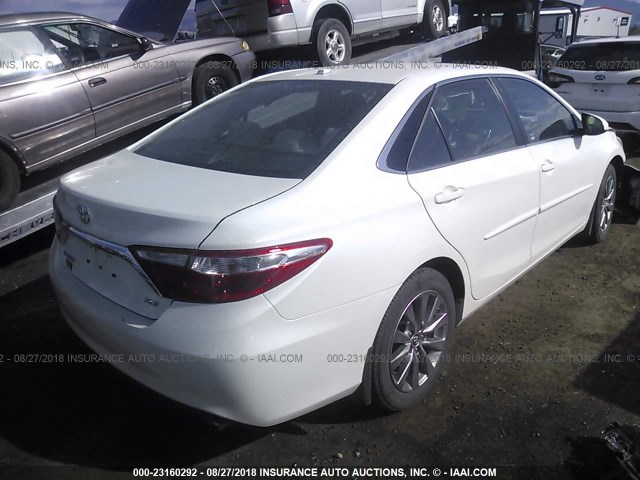 4T1BF1FK2HU324105 - 2017 TOYOTA CAMRY LE/XLE/SE/XSE 白色 照片 4