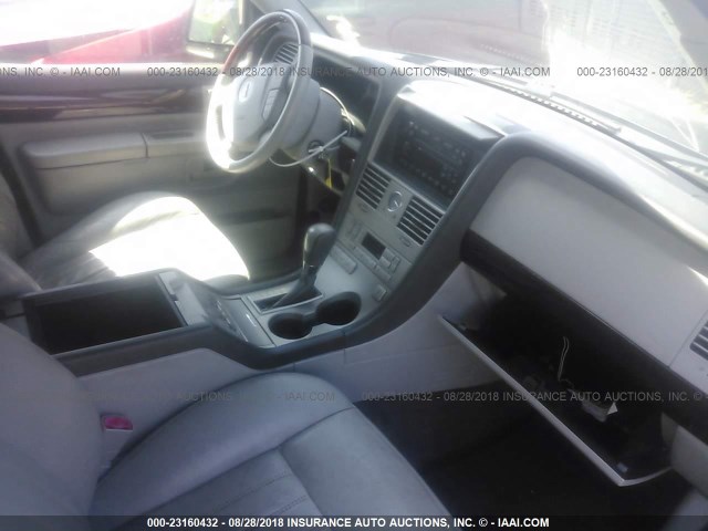 5LMEU88H15ZJ09758 - 2005 LINCOLN AVIATOR 黑色 照片 5