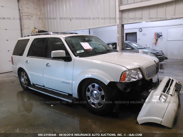 5LMFU28526LJ02524 - 2006 LINCOLN NAVIGATOR Biały zdjęcie 1