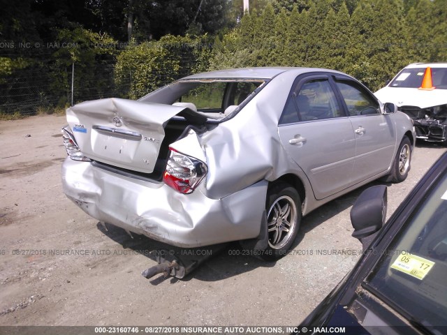 4T1BF32K62U026441 - 2002 TOYOTA CAMRY LE/XLE/SE Gümüş foto 4