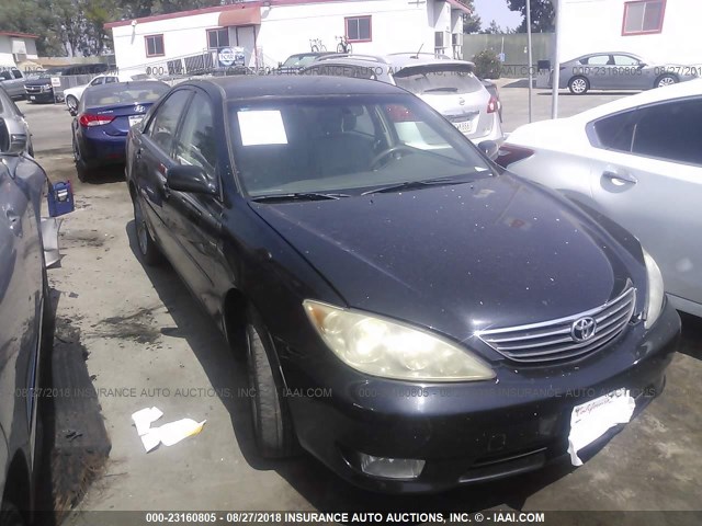 JTDBF30K660170284 - 2006 TOYOTA CAMRY LE/XLE BLACK photo 1