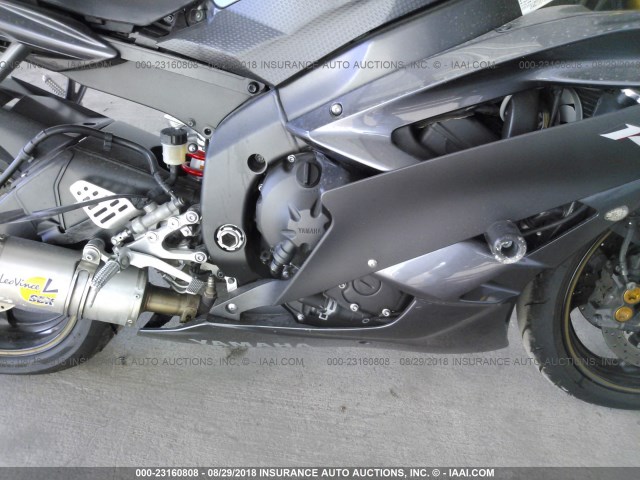 JYARJ12E17A020681 - 2007 YAMAHA YZFR6 L GRAY photo 8