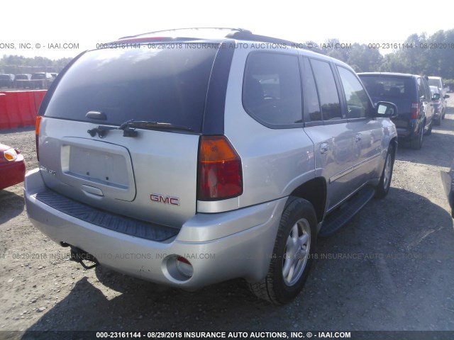 1GKDT13S662185250 - 2006 GMC ENVOY SILVER photo 4