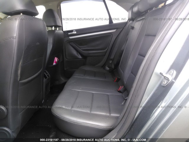 3VWRJ71K18M124796 - 2008 VOLKSWAGEN JETTA WOLFSBURG 灰色 照片 8