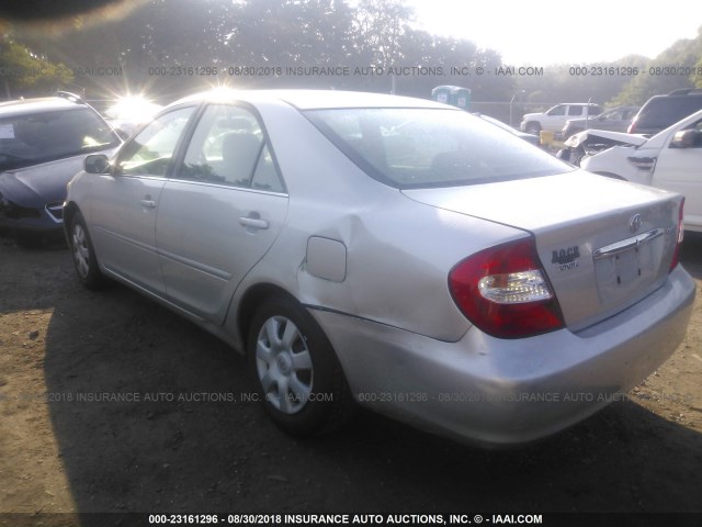 4T1BE32K33U777193 - 2003 TOYOTA CAMRY LE/XLE/SE Күміс фото 3