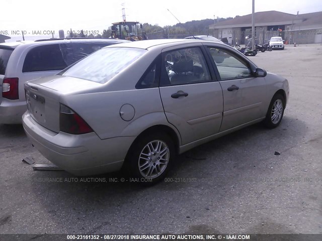 1FAFP34NX7W329914 - 2007 FORD FOCUS ZX4/S/SE/SES TAN photo 4