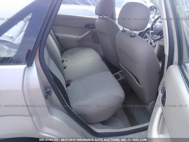 1FAFP34NX7W329914 - 2007 FORD FOCUS ZX4/S/SE/SES 棕色 照片 8