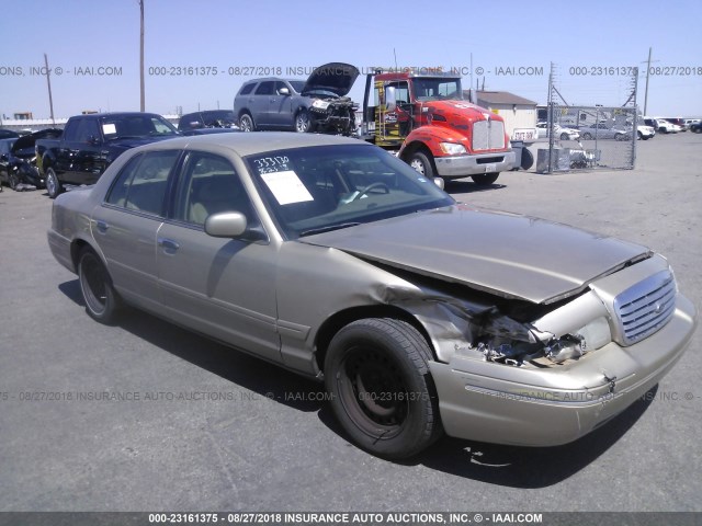 2FAFP73W3YX215325 - 2000 FORD CROWN VICTORIA  GOLD photo 1