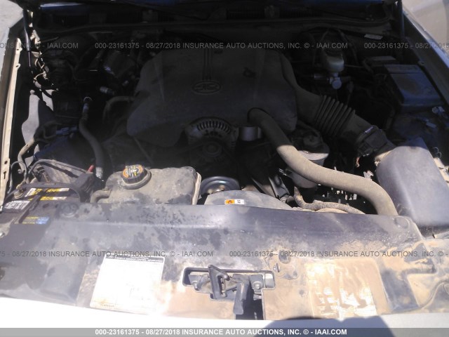 2FAFP73W3YX215325 - 2000 FORD CROWN VICTORIA  GOLD photo 10