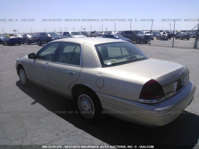 2FAFP73W3YX215325 - 2000 FORD CROWN VICTORIA  GOLD photo 3