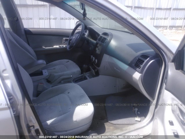 KNAFE121675451998 - 2007 KIA SPECTRA EX/LX SILVER photo 5