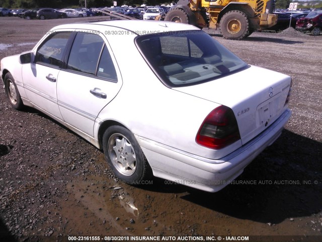 WDBHA24G5YF940563 - 2000 MERCEDES-BENZ C 230 WHITE photo 3