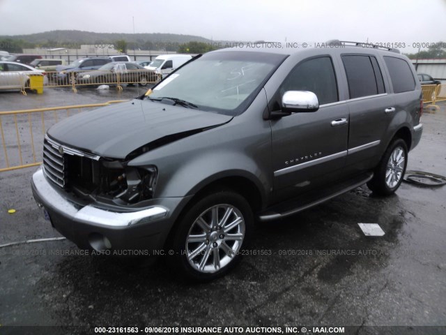 1A8HW582X7F550911 - 2007 CHRYSLER ASPEN LIMITED GRAY photo 2