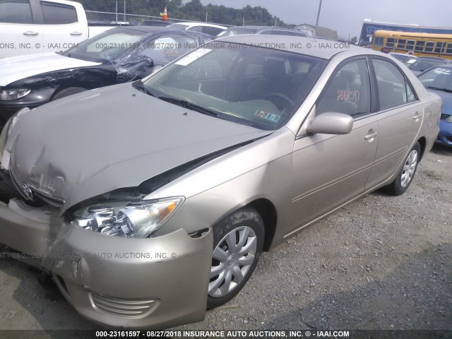 4T1BE30K75U577892 - 2005 TOYOTA CAMRY LE/XLE/SE Бежевый фото 2