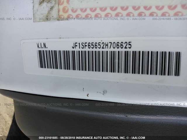 JF1SF65652H706625 - 2002 SUBARU FORESTER S WHITE photo 9