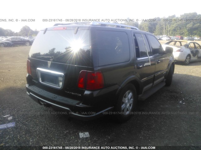 5LMFU28R93LJ40119 - 2003 LINCOLN NAVIGATOR Schwarz Foto 4