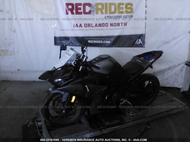 MH3RH06YXGK014789 - 2016 YAMAHA YZFR3 GRAY photo 2