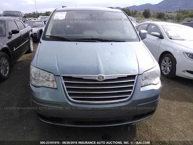 2A4RR5D19AR249069 - 2010 CHRYSLER TOWN & COUNTRY TOURING Light Blue photo 6