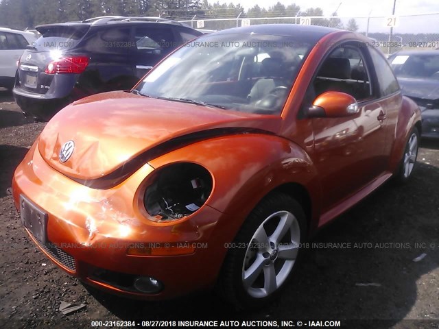3VWPG3AG2AM018034 - 2010 VOLKSWAGEN NEW BEETLE Narıncı foto 2