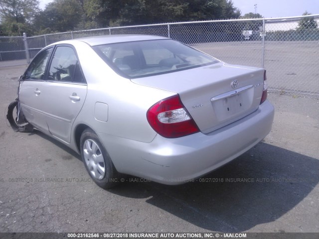 4T1BE32K43U782791 - 2003 TOYOTA CAMRY LE/XLE/SE SILVER photo 3