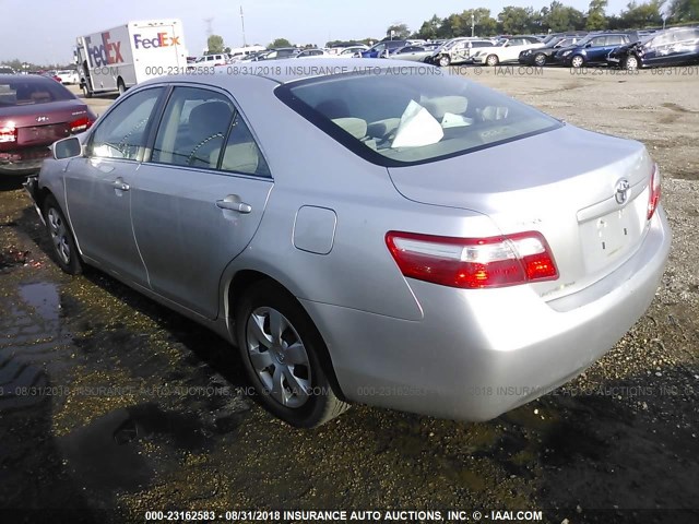 4T4BE46K09R116509 - 2009 TOYOTA CAMRY SE/LE/XLE ნაცრისფერი ფოტო 3