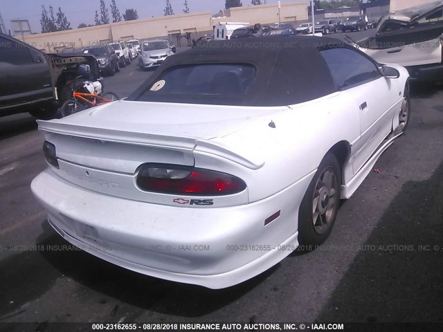 2G1FP32K0T2164303 - 1996 CHEVROLET CAMARO RS WHITE photo 4