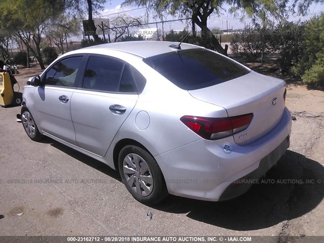 3KPA24AB3JE057615 - 2018 KIA RIO LX/S SILVER photo 3