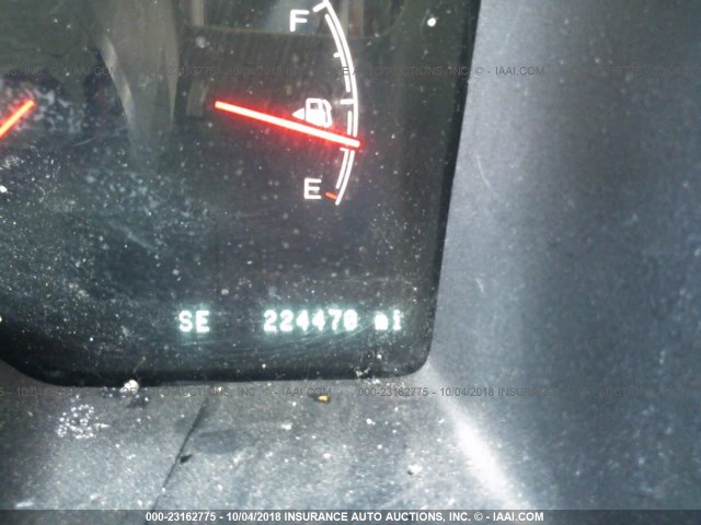 5LMFU28R04LJ14381 - 2004 LINCOLN NAVIGATOR 白色 照片 7