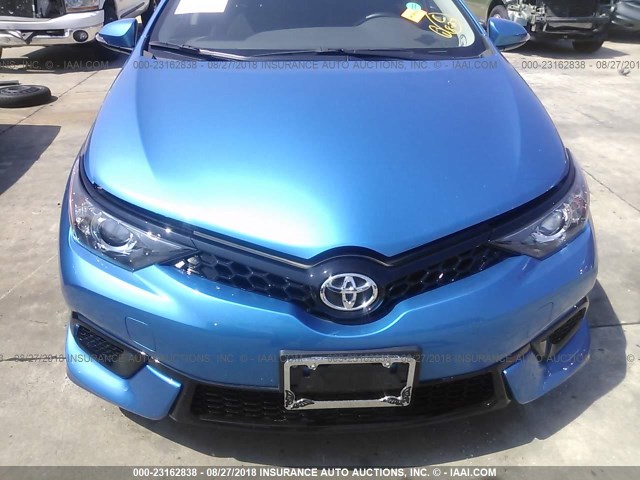 JTNKARJE8HJ547751 - 2017 TOYOTA COROLLA IM BLUE photo 6