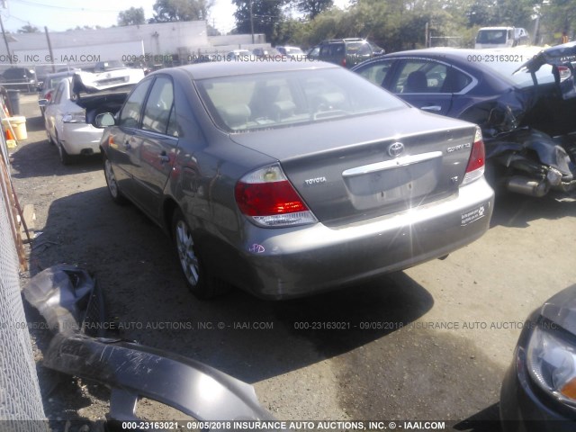 4T1BF30K65U600818 - 2005 TOYOTA CAMRY LE/XLE/SE Boz foto 3