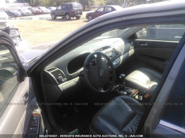 4T1BF30K65U600818 - 2005 TOYOTA CAMRY LE/XLE/SE Boz foto 5