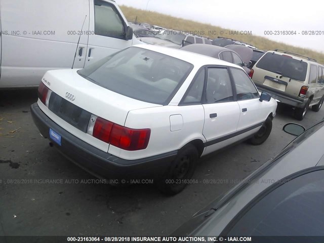 WAUEB0892JA279611 - 1988 AUDI 80 WHITE photo 4