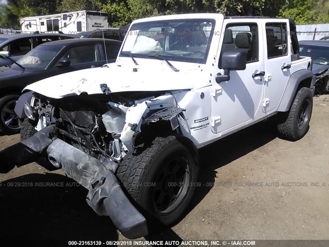1C4BJWDG7GL334437 - 2016 JEEP WRANGLER UNLIMITE SPORT WHITE photo 2
