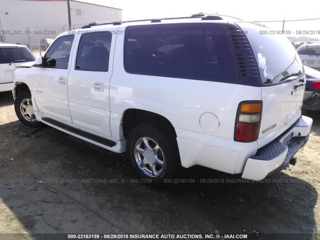 1GKFK66U05J131677 - 2005 GMC YUKON XL DENALI WHITE photo 3