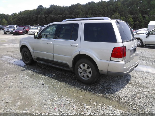 5LMEU88H94ZJ26337 - 2004 LINCOLN AVIATOR 银色 照片 3