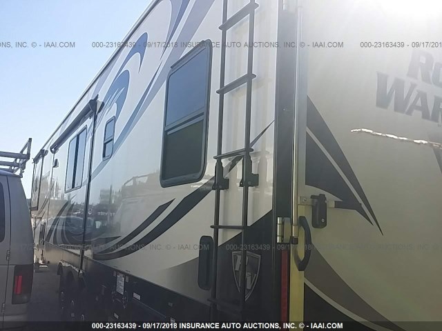 5SFCG4438JE374393 - 2018 HEARTLAND ROAD WARRIOR 429  GOLD photo 3