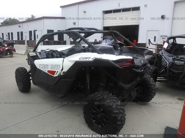 3JBVGAW24HK000266 - 2017 CAN-AM MAVERICK X3 TURBO R WHITE photo 3