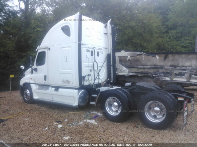 1FUJGLDR1CSBD3781 - 2012 FREIGHTLINER CASCADIA 125  WHITE photo 3