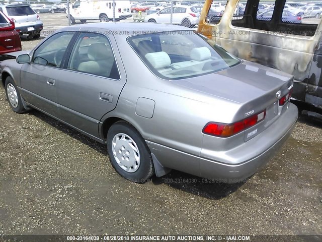 4T1BG28K2WU371454 - 1998 TOYOTA CAMRY CE/LE/XLE 金色 照片 3