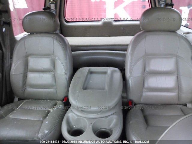 5LMPU28L3WLJ10151 - 1998 LINCOLN NAVIGATOR Schwarz Foto 8