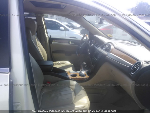 5GAEV23D89J154014 - 2009 BUICK ENCLAVE CXL 白色 照片 5