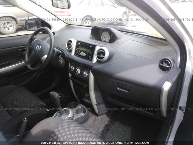 JTKKT624X50082970 - 2005 TOYOTA SCION XA ვერცხლისფერი ფოტო 5